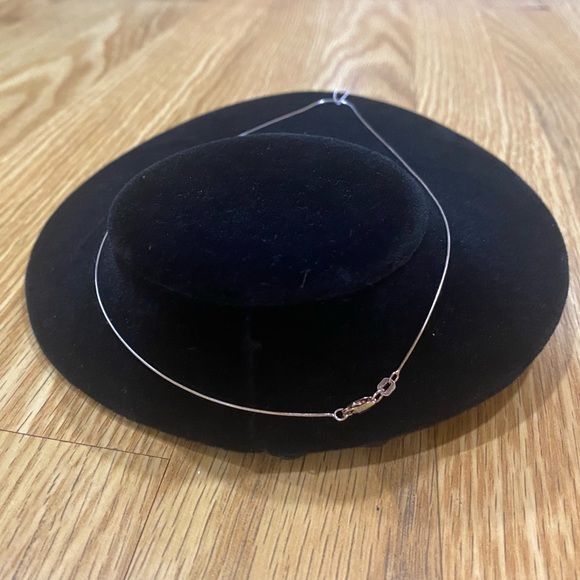 Display for necklace - Picture 6 of 10